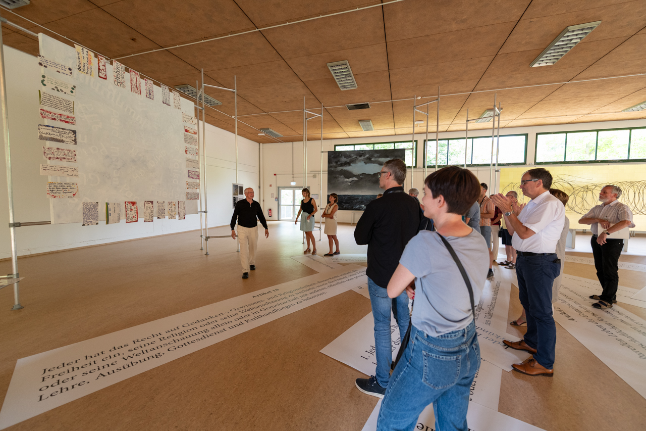 Friedensfeier LEA Ellwangen - Vernissage | Foto: Roland Hasenmueller