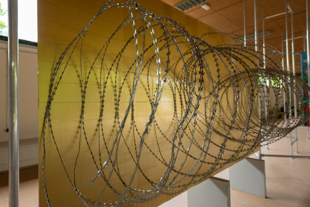 Friedensfeier LEA Ellwangen - Angst um das Haben | Foto: Roland Hasenmueller